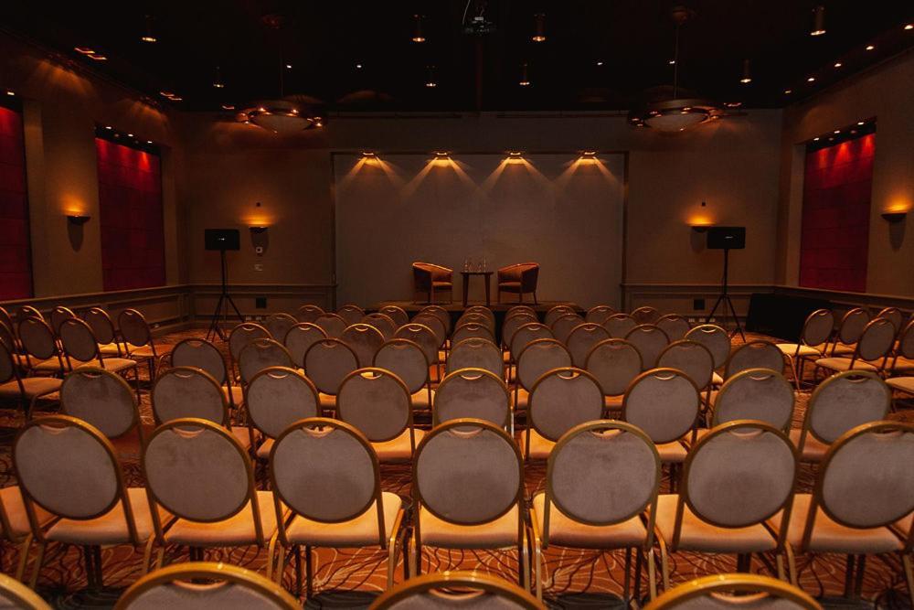 Austral Plaza Hotel Comodoro Rivadavia Extérieur photo