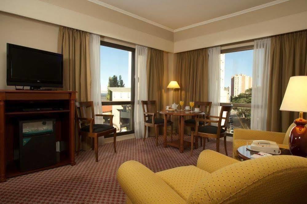 Austral Plaza Hotel Comodoro Rivadavia Extérieur photo