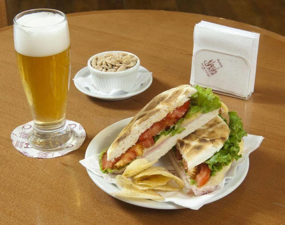 Austral Plaza Hotel Comodoro Rivadavia Extérieur photo